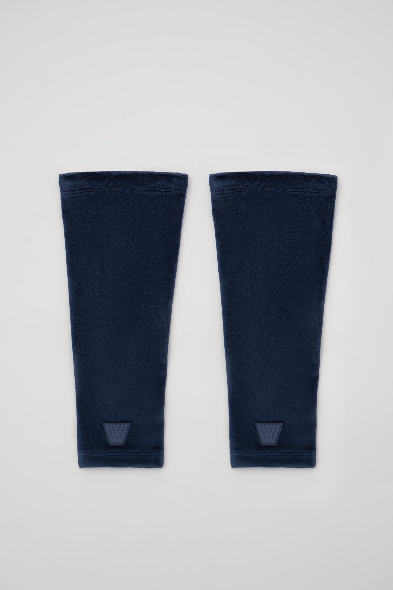 VELVET COMPRESSION FOREARM SLEEVES